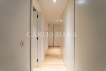 Apartamento T4 para Venda em Cedofeita, Santo Ildefonso, Sé, Miragaia, São Nicolau e Vitória