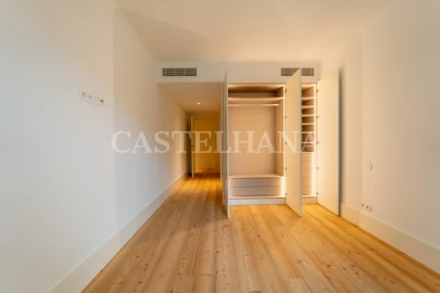 Apartamento T4 para Venda em Cedofeita, Santo Ildefonso, Sé, Miragaia, São Nicolau e Vitória
