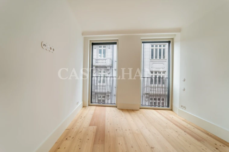 Apartamento T4 para Venda em Cedofeita, Santo Ildefonso, Sé, Miragaia, São Nicolau e Vitória Foto 27