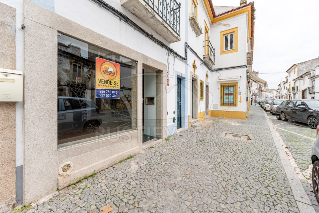 Loja para Venda em Évora (São Mamede, Sé, São Pedro e Santo Antão) Foto 9