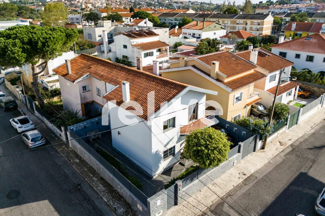 Moradia T4 para Venda em Cascais e Estoril Foto 16