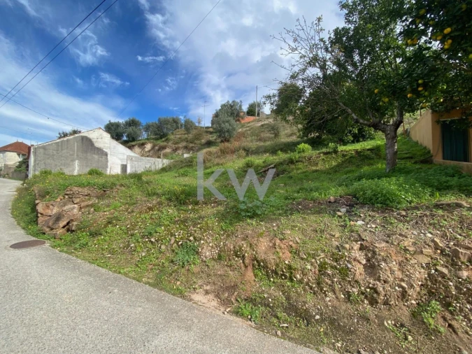 Moradia T2 para Venda em Santiago e São Simão de Litém e Albergaria dos Doze Foto 4