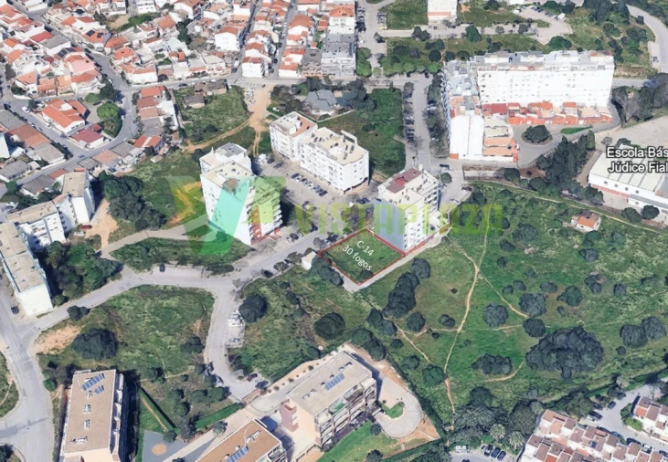 Terreno P/ Prédio para Venda em Portimão Foto 3