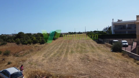 Terreno para Venda em Albufeira e Olhos de Água