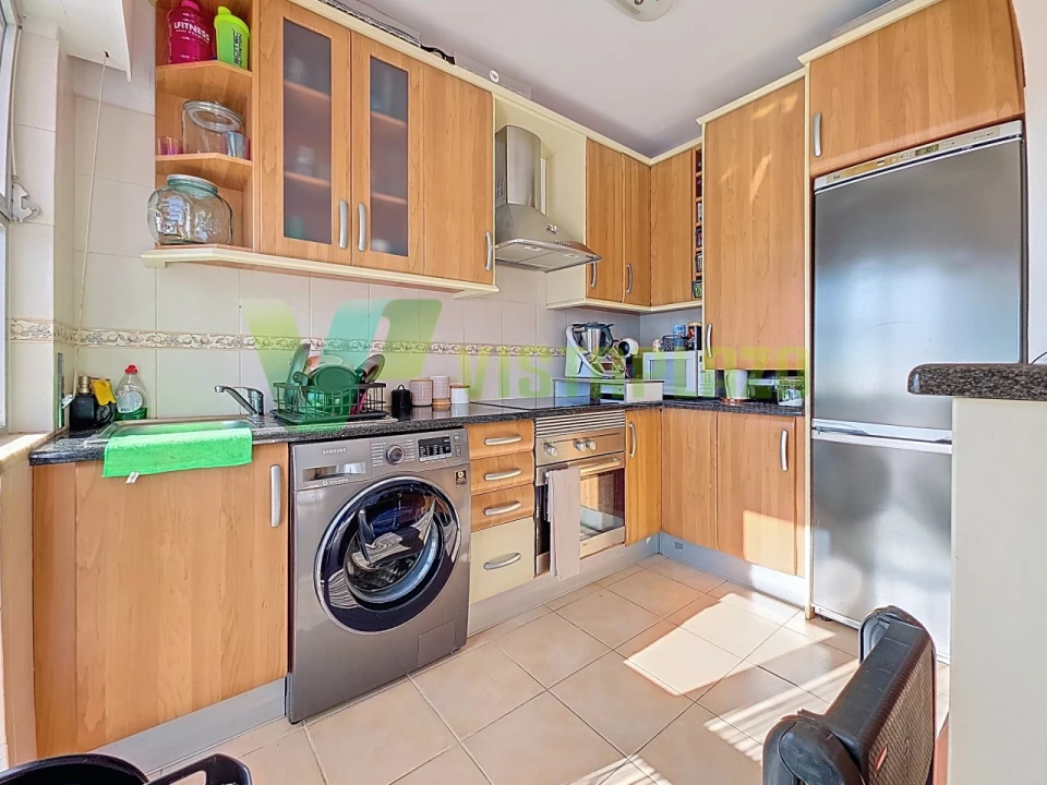 Apartamento T2 para Venda em Portimão Foto 8