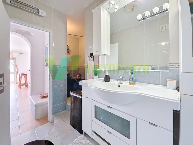 Apartamento T2 para Venda em Portimão Foto 12