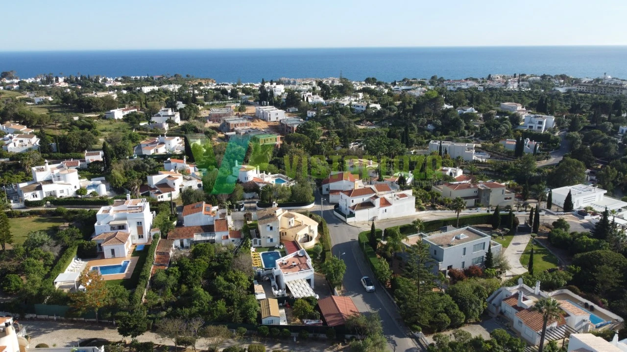 Moradia T4 para Venda em Lagoa e Carvoeiro Foto 3