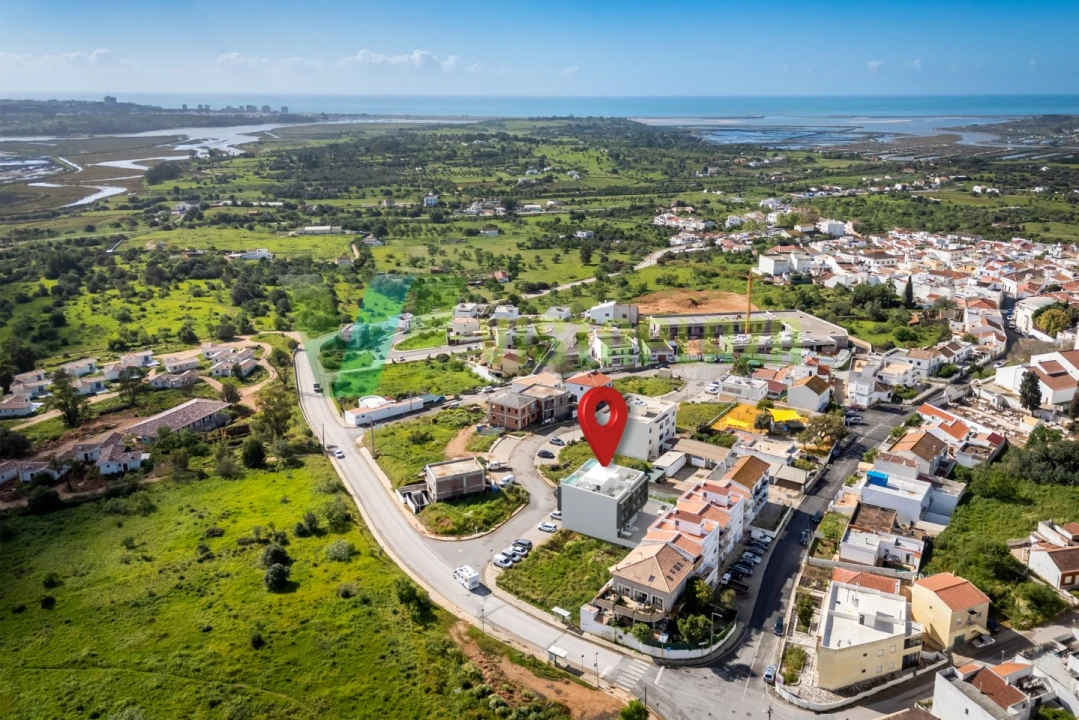 Apartamento T2 para Venda em Mexilhoeira Grande Foto 1
