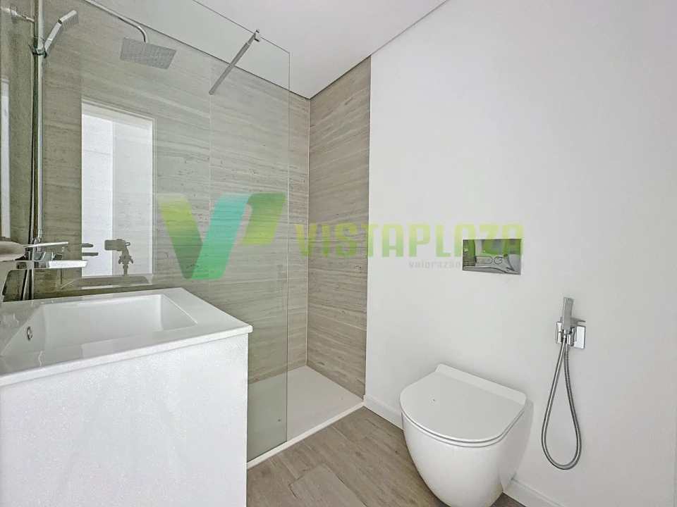 Apartamento T3 para Venda em Portimão Foto 9
