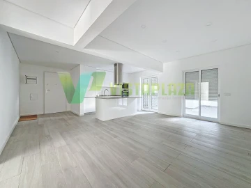 Apartamento T3 para Venda em Portimão
