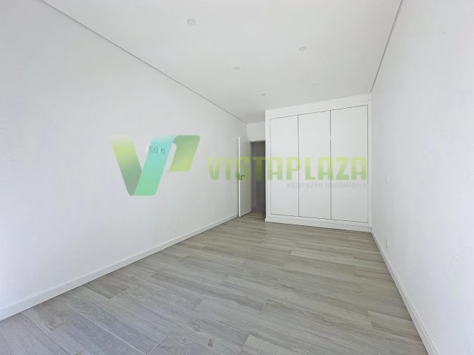 Apartamento T3 para Venda em Portimão Foto 17
