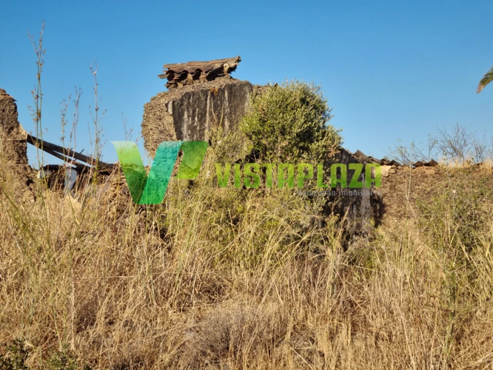 Terreno Misto para Venda em São Bartolomeu de Messines Foto 17
