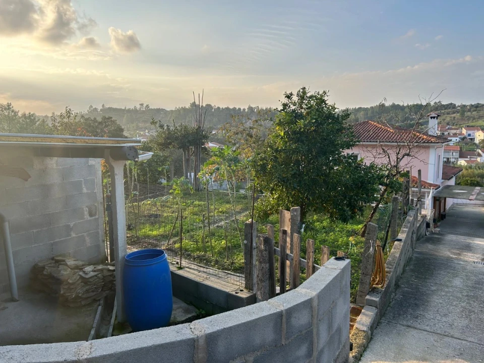 Moradia T4 para Venda em São Facundo e Vale das Mós Foto 11