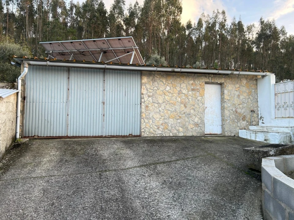 Moradia T4 para Venda em São Facundo e Vale das Mós Foto 16