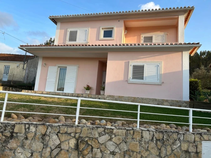 Moradia T4 para Venda em São Facundo e Vale das Mós Foto 48