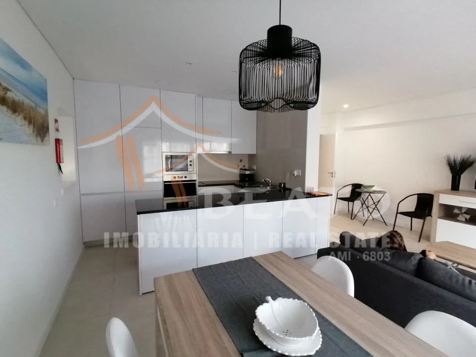 Apartamento T2 para Arrendamento férias em Portimão Foto 5
