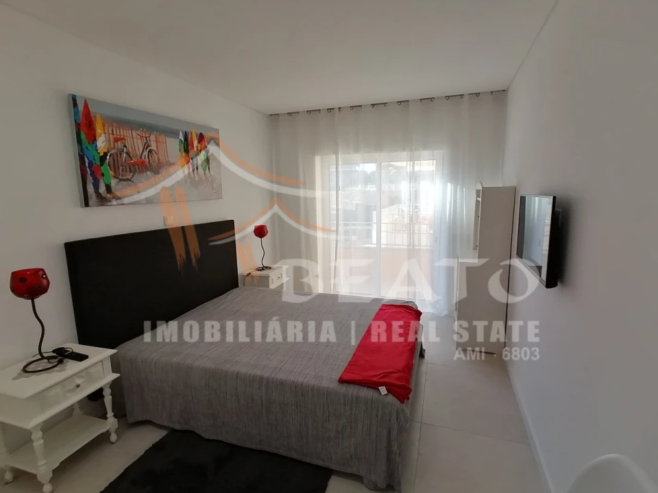 Apartamento T2 para Arrendamento férias em Portimão Foto 12
