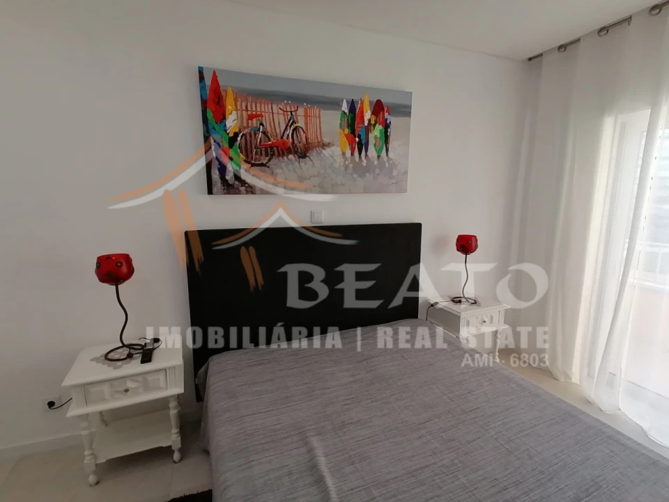 Apartamento T2 para Arrendamento férias em Portimão Foto 13