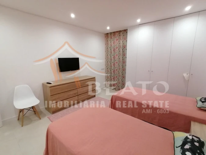 Apartamento T2 para Arrendamento férias em Portimão Foto 17
