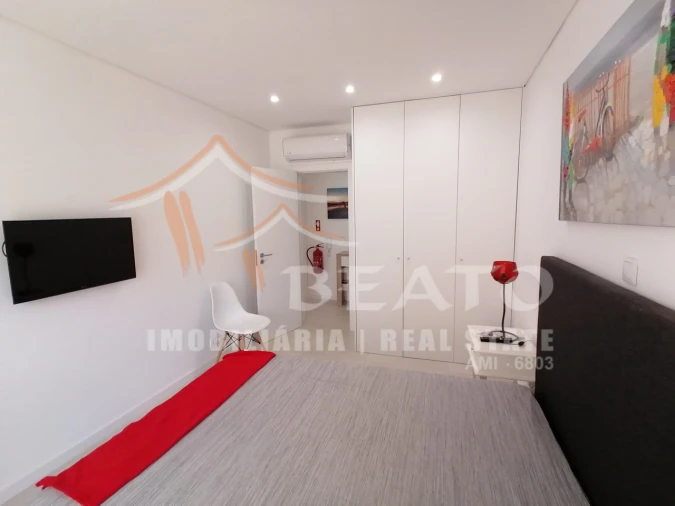 Apartamento T2 para Arrendamento férias em Portimão Foto 14