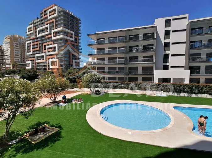 Apartamento T2 para Arrendamento férias em Portimão Foto 3