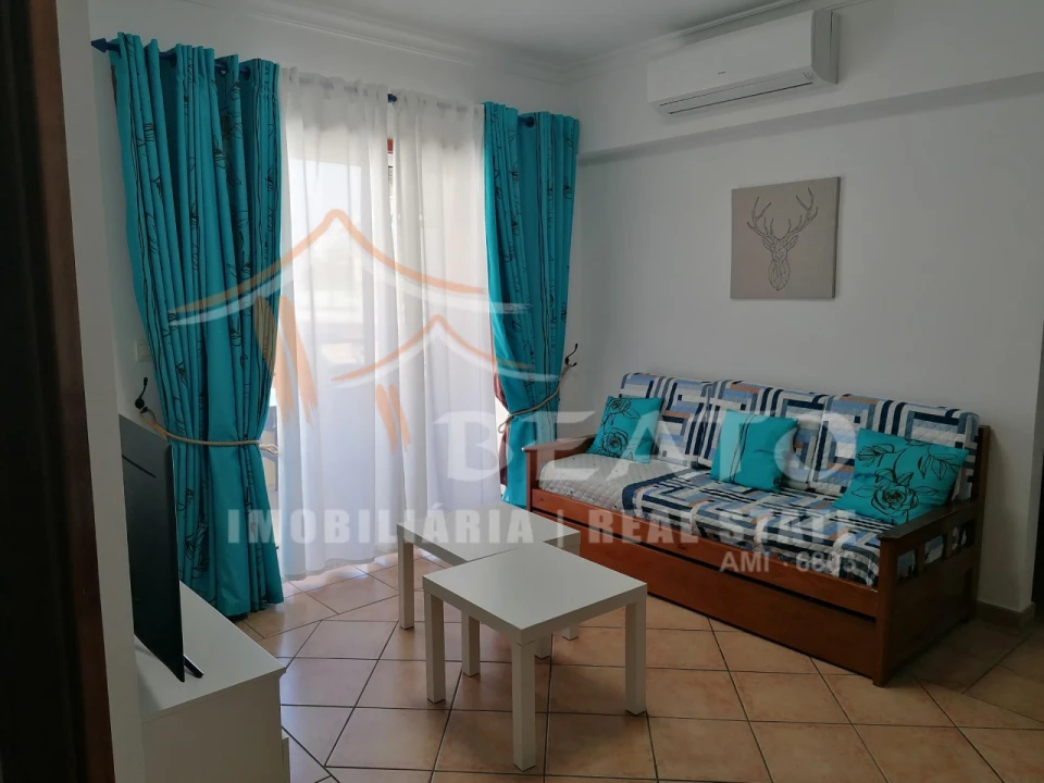 Apartamento T2 para Arrendamento férias em Portimão Foto 8