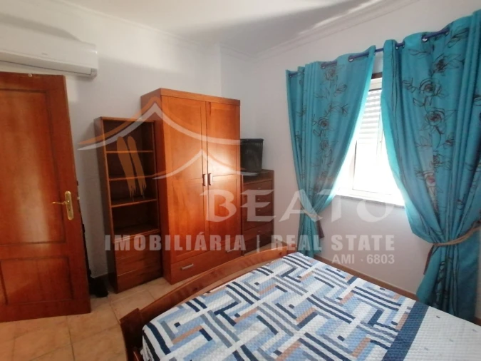 Apartamento T2 para Arrendamento férias em Portimão Foto 17