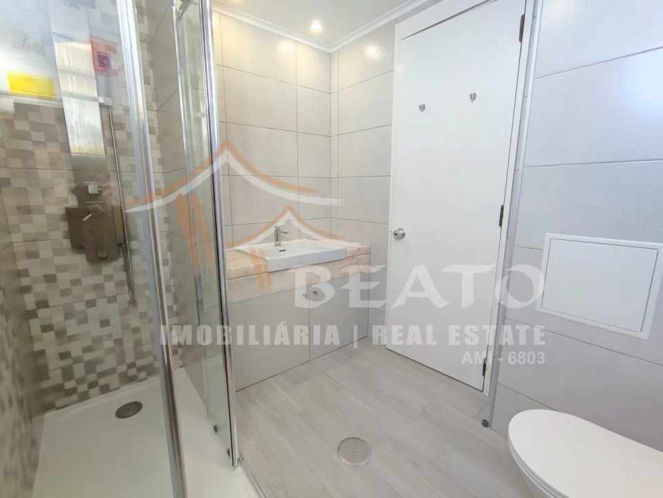 Apartamento T1 para Arrendamento férias em Portimão Foto 15