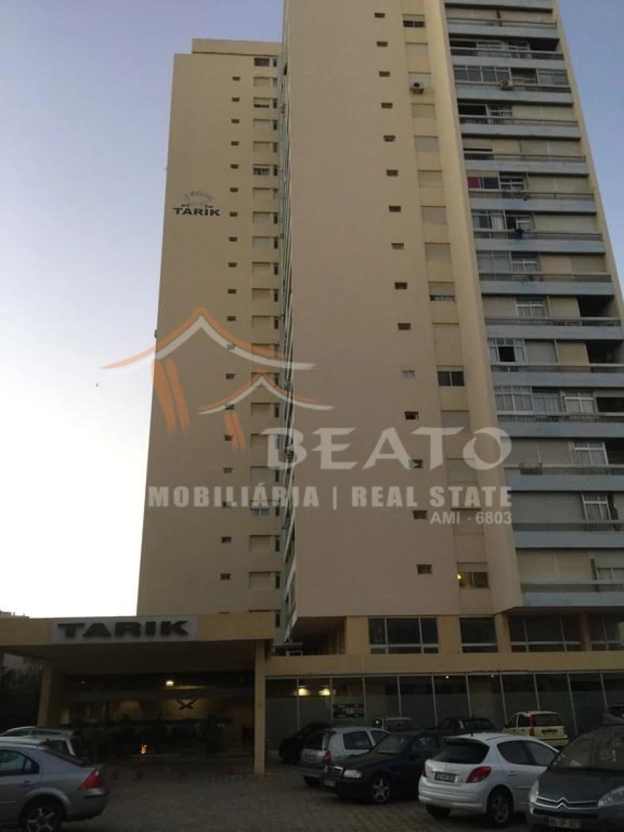 Apartamento T1 para Arrendamento férias em Portimão Foto 17