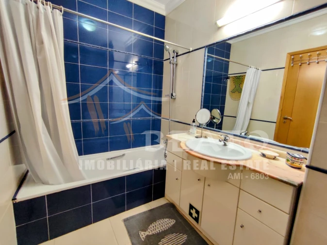 Apartamento T2 para Arrendamento férias em Portimão Foto 9