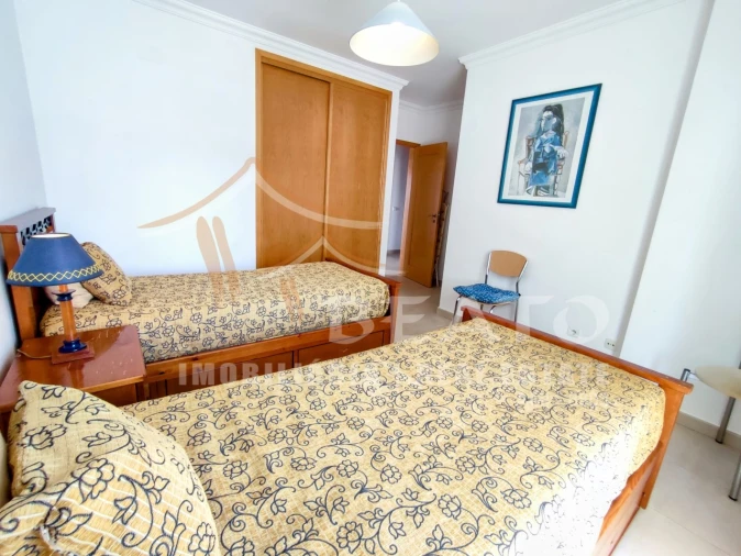Apartamento T2 para Arrendamento férias em Portimão Foto 12