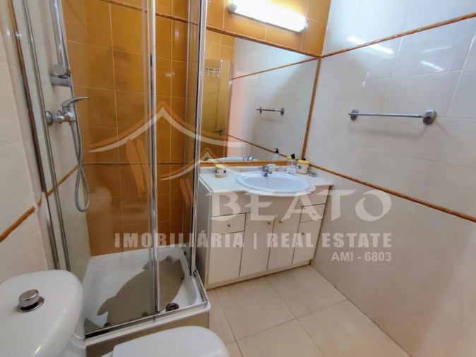 Apartamento T2 para Arrendamento férias em Portimão Foto 15