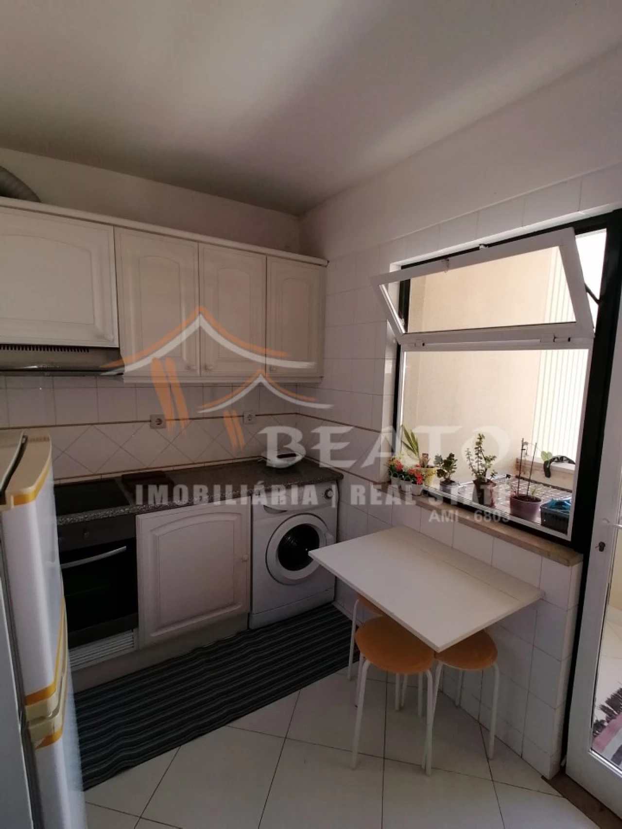 Apartamento T2 para Arrendamento férias em Portimão Foto 8