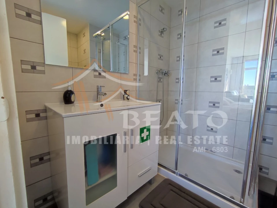 Apartamento para Arrendamento férias em Portimão Foto 18