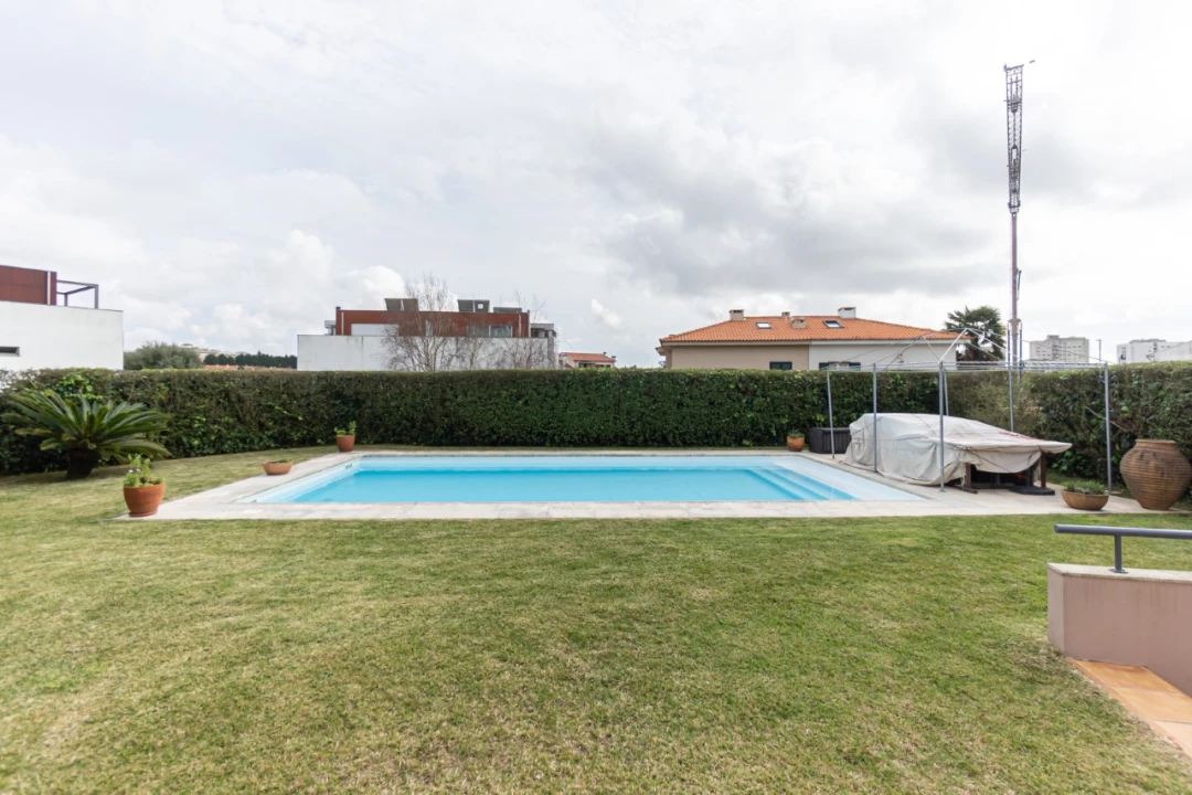 Moradia T5 para Venda em Aldoar, Foz do Douro e Nevogilde Foto 6