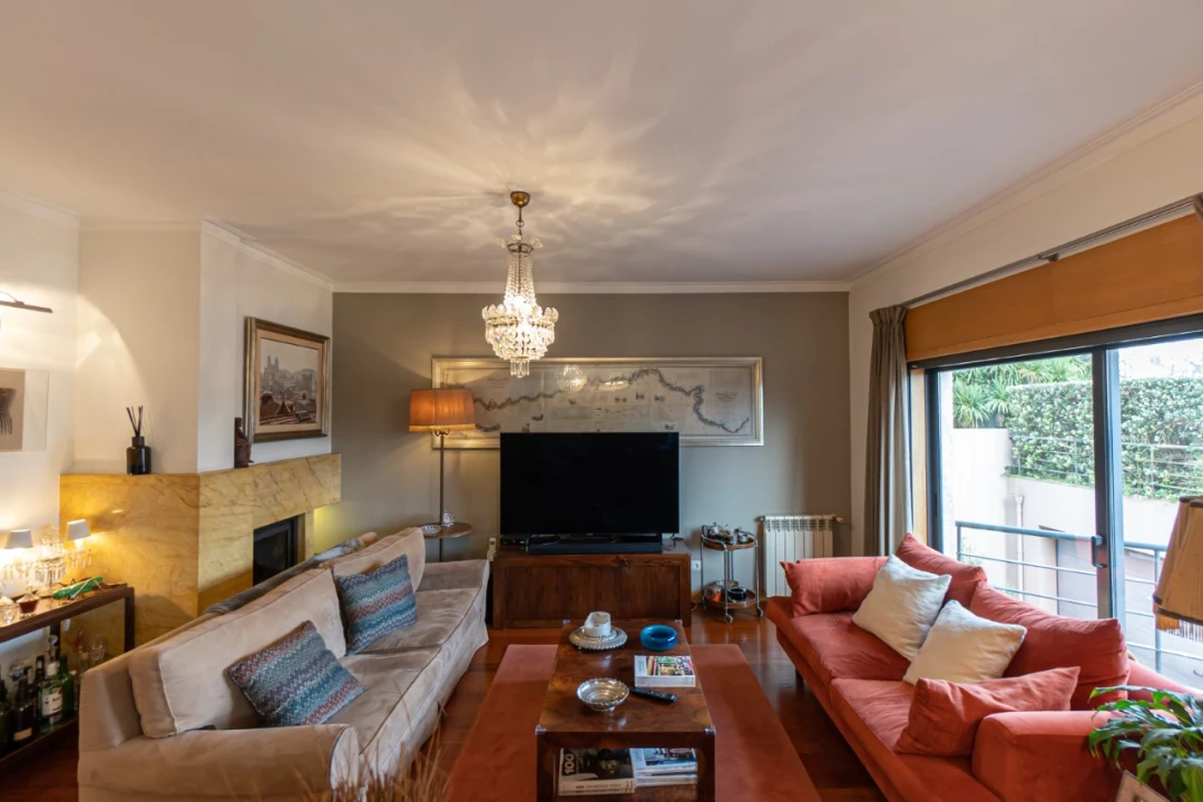 Moradia T5 para Venda em Aldoar, Foz do Douro e Nevogilde Foto 12