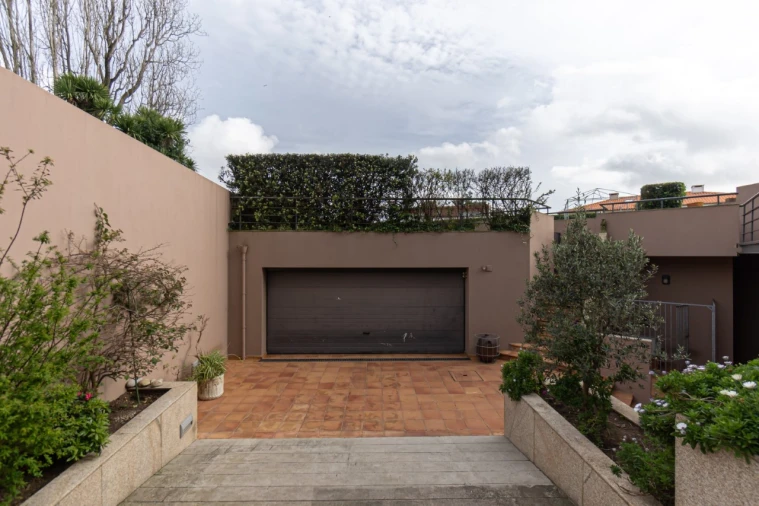 Moradia T5 para Venda em Aldoar, Foz do Douro e Nevogilde Foto 4