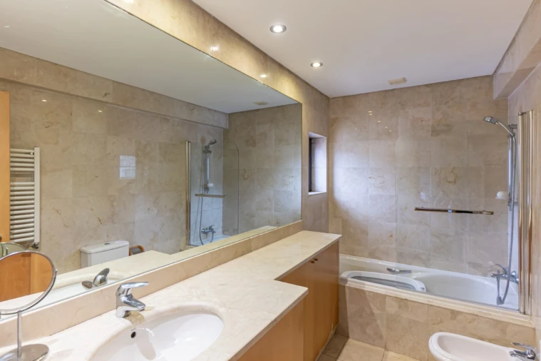 Moradia T5 para Venda em Aldoar, Foz do Douro e Nevogilde Foto 45