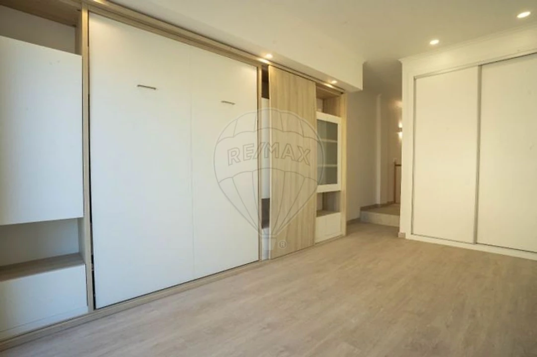 Apartamento T1 para Venda em Mafamude e Vilar do Paraíso Foto 20