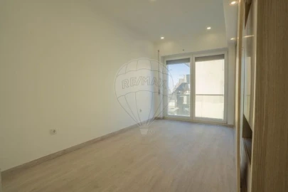 Apartamento T1 para Venda em Mafamude e Vilar do Paraíso