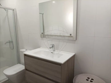 Apartamento T1 para Venda em Mafamude e Vilar do Paraíso