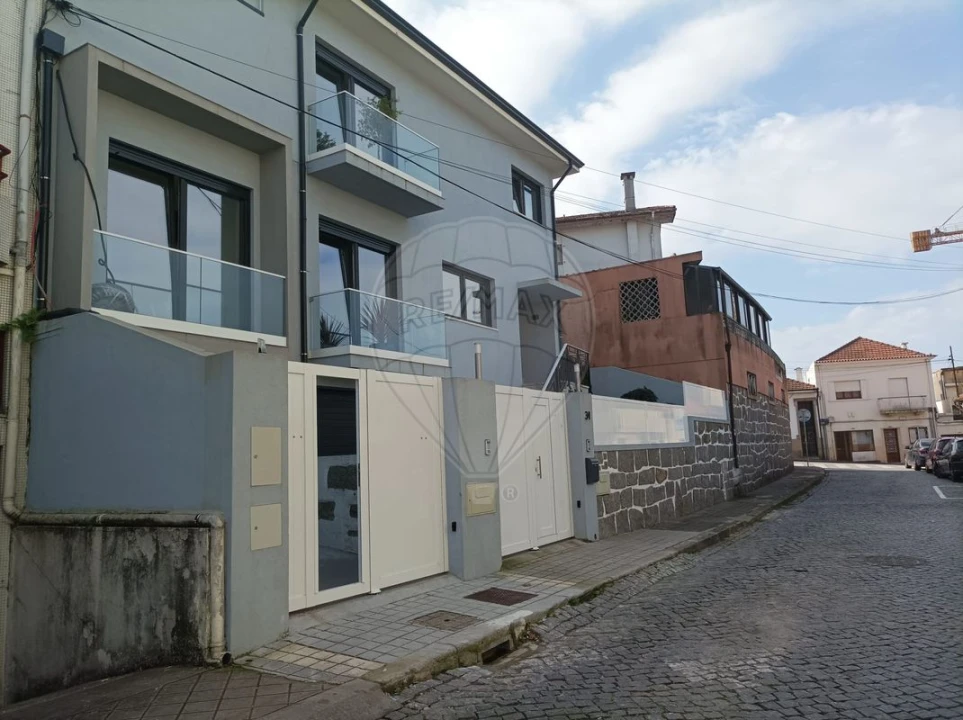 Apartamento T1 para Venda em Mafamude e Vilar do Paraíso Foto 3