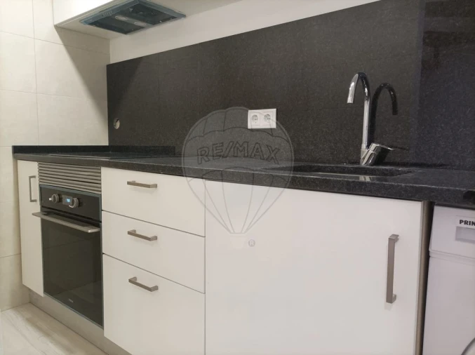 Apartamento T1 para Venda em Mafamude e Vilar do Paraíso Foto 11