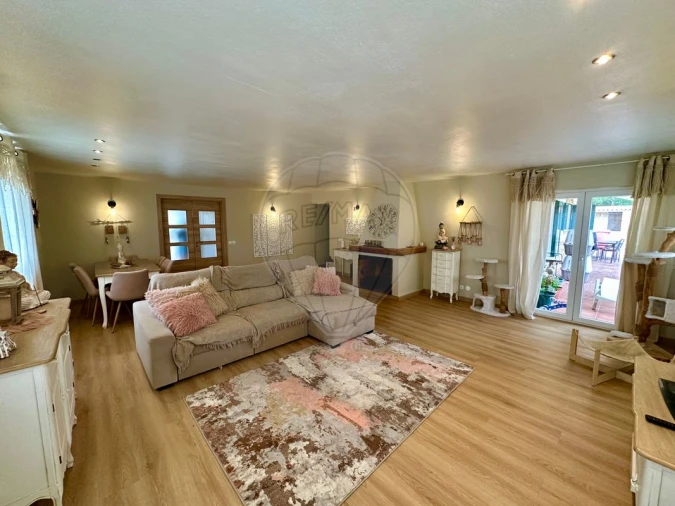 Quinta T4 para Venda em Pegões