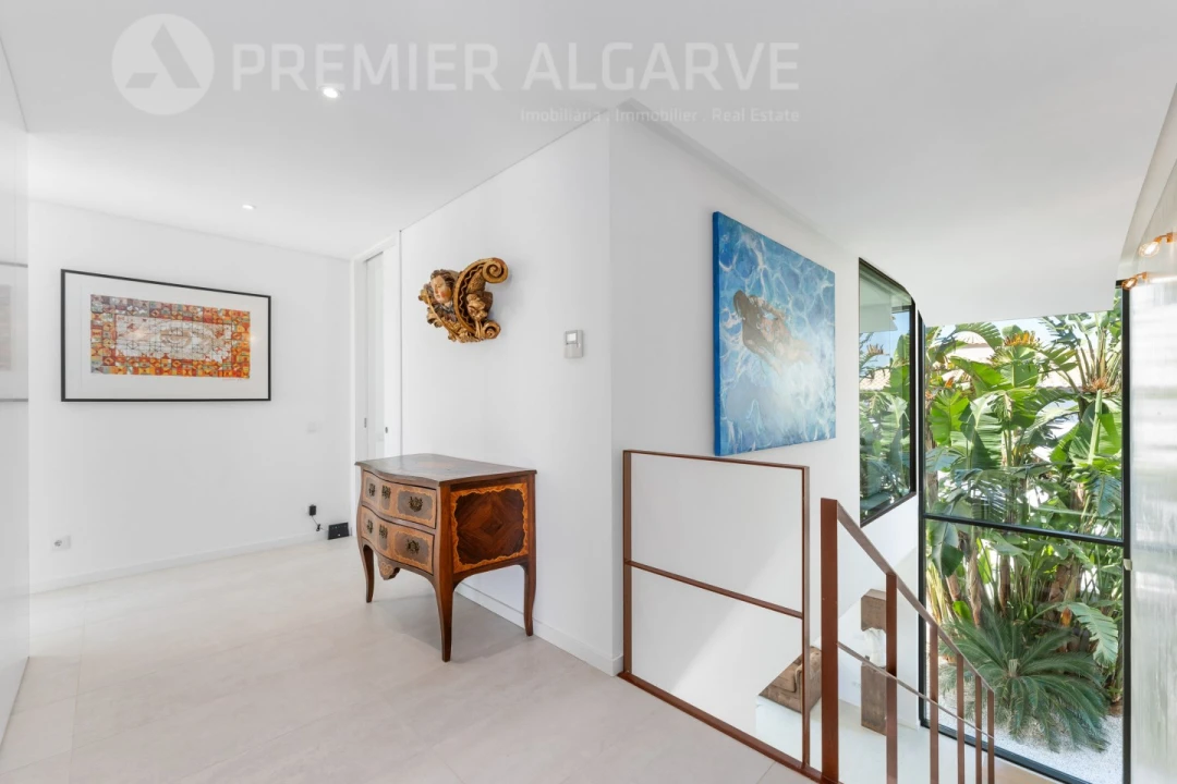 Moradia T4 para Venda em Montenegro Foto 23