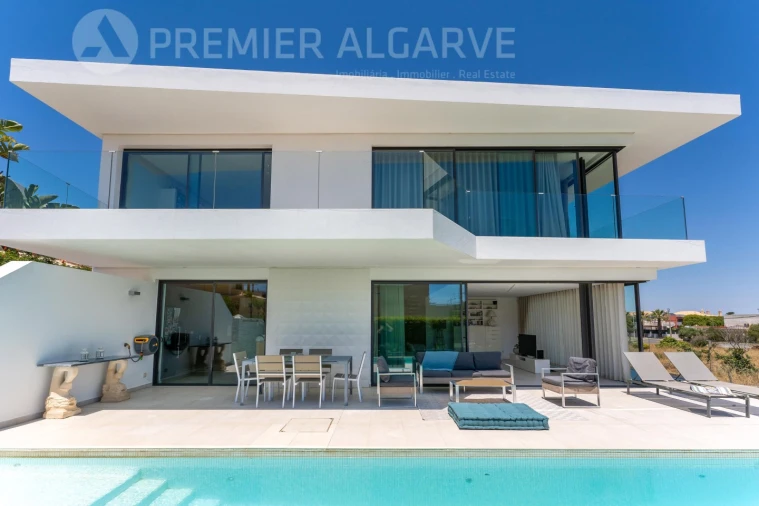 Moradia T4 para Venda em Montenegro Foto 32