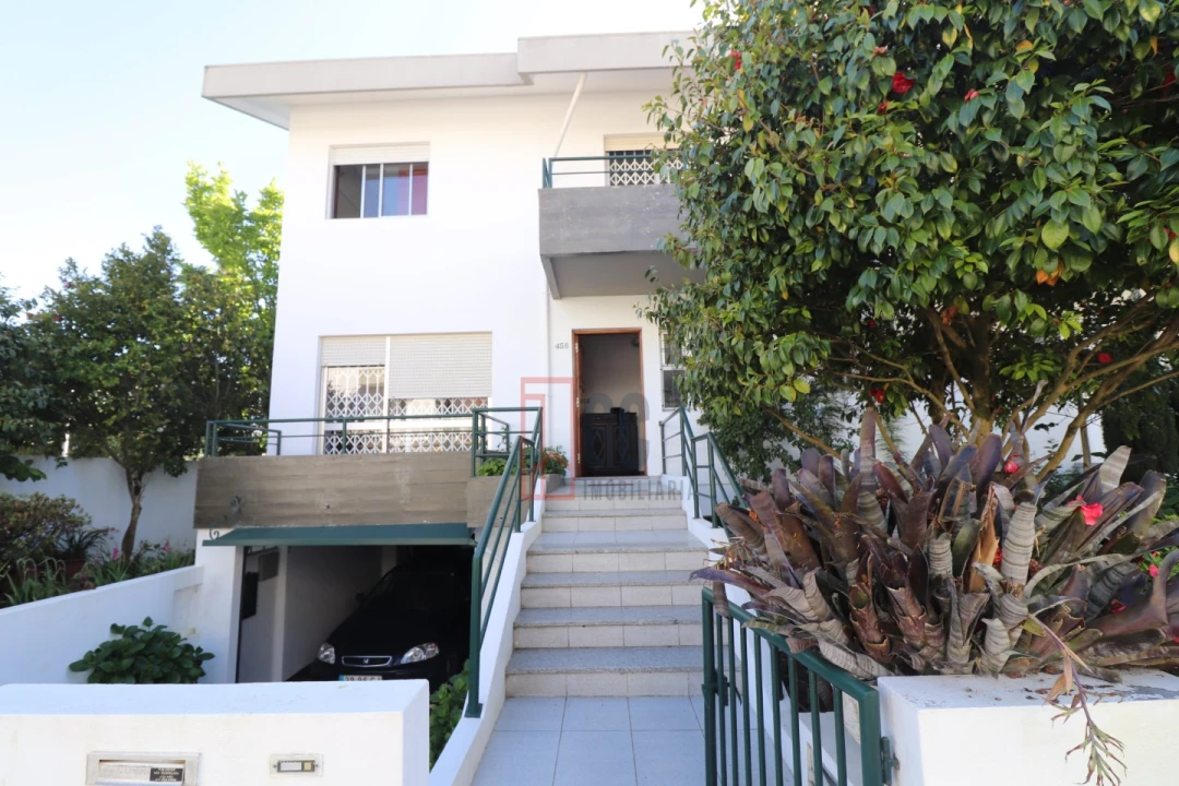 Moradia T4 para Arrendamento em Mafamude e Vilar do Paraíso Foto 1