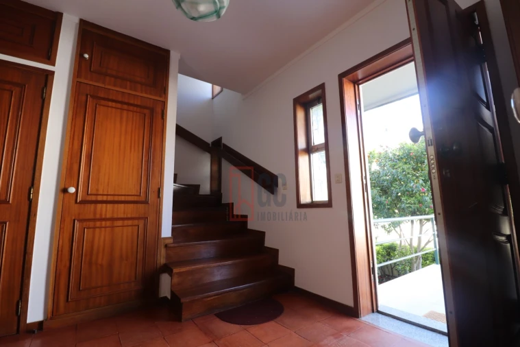 Moradia T4 para Arrendamento em Mafamude e Vilar do Paraíso Foto 3