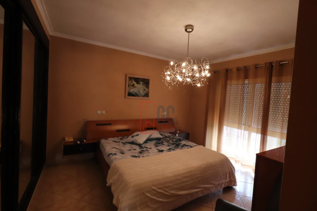 Moradia T5 para Venda em Paços de Brandão Foto 25