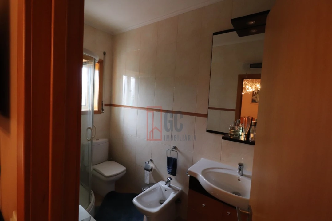 Moradia T5 para Venda em Paços de Brandão Foto 26
